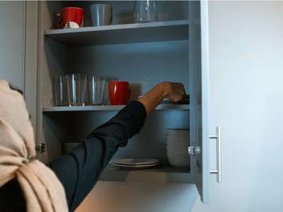 Psychology suggests adults who straighten the kitchen before bed aren’t perfectionists; they’re protecting tomorrow’s first mood, because waking into visible disorder can create stress before the day begins