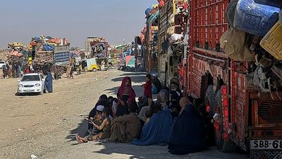 UN says 2.4m refugees will need resettling in 2027 and warns of shortage of options