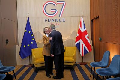 UK-EU summit date set as Starmer seeks to put ‘Britain at heart of Europe’