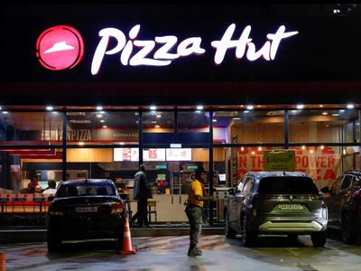 Struggling Pizza Hut restaurant chain will be sold for $2.7 billion