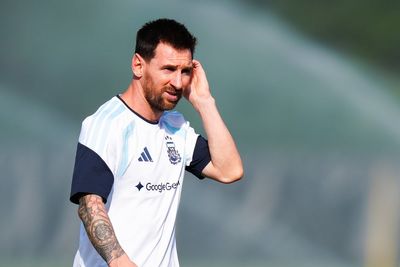 Argentina XI vs Algeria: Predicted lineup, confirmed team news, injury latest for World Cup today