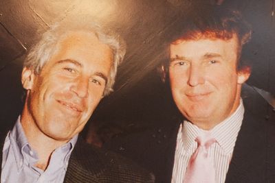 Epstein tried to offer dirt on ‘con artist’ Trump after his arrest, notes reveal