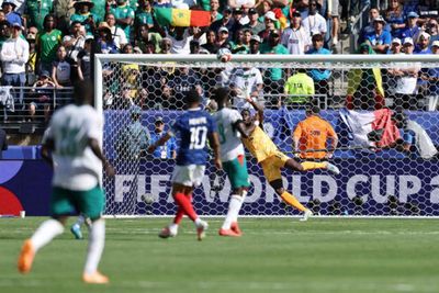 France win as Mbappe ignites World Cup opener