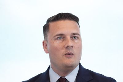 Streeting prepared to trigger leadership contest as early as next week