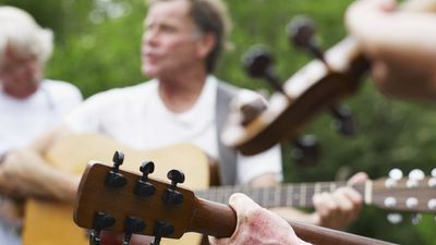 6 Fun (and Cheap) Ways to Stay Busy in Retirement