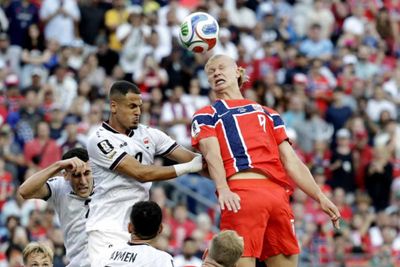 Haaland scores twice as Norway beat Iraq 4-1 on World Cup return