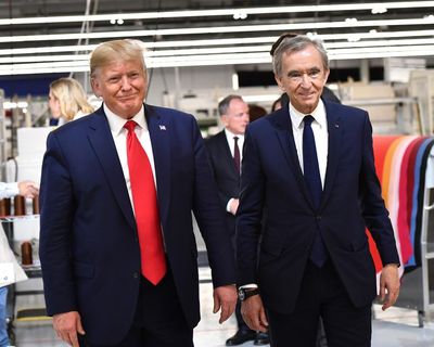 Fashion tycoon Bernard Arnault accused of stranglehold over French business press