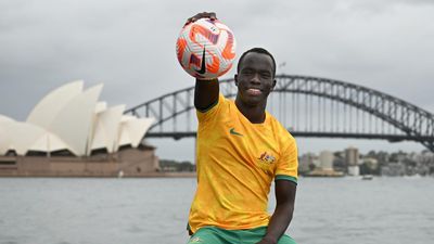 'We are with you': Socceroo's message to refugees
