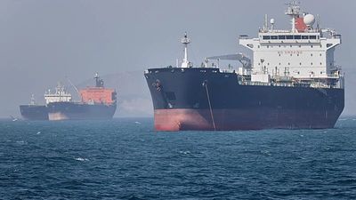 Iranian oil tankers pass US blockade ahead of peace deal signing ceremony