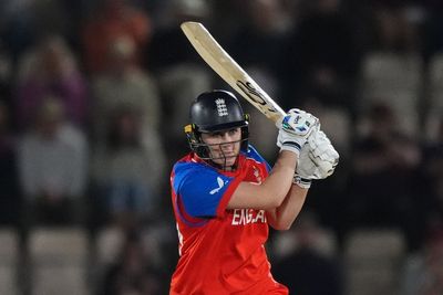 Nat Sciver-Brunt says retiring out as England beat Ireland ‘just precautionary’