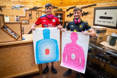 World Cup England fans in US flock to gun range
