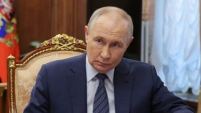 Putin meets with ASEAN leaders in Russia as G7 vow 'unwavering' support for Ukraine
