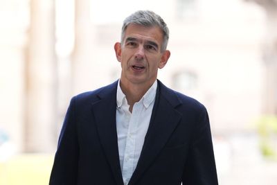 BBC job cuts to include 550 news, TV and radio roles