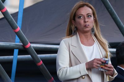 World leaders celebrate as Italian PM Giorgia Meloni tells G7 she quit smoking