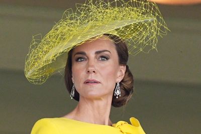 Health worker cautioned after Kate’s medical records offered for financial gain
