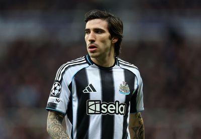 Tottenham Hotspur prepare £100m bid for Premier League midfielder: report