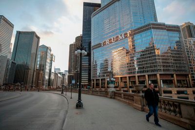 Petition to rename Trump Tower’s Chicago address after Obama racks up thousands of signatures