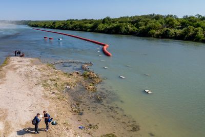 Trump Administration Deploys Hundreds More Floating Buoy Barriers in Eagle Pass