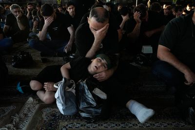 Hezbollah supporters gather at Nasrallah’s grave for Ashoura, in photos