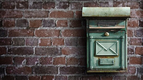 Missouri postal worker says he found a gun inside a mailbox, and reveals the mistake he made before calling his supervisor