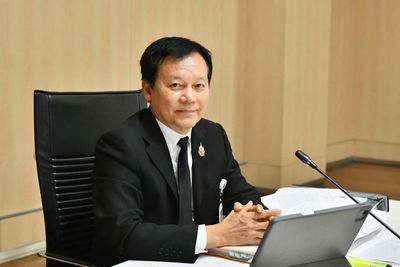 Thailand holds edge in sea spat: senator