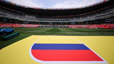Who is the referee for Uzbekistan vs Colombia?