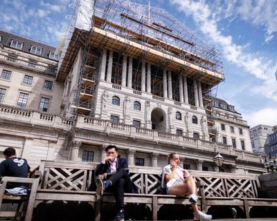 Bank of England governor warns UK public to expect higher costs this year