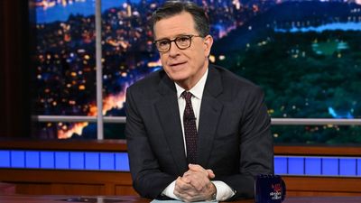 The 5-Word Paper Scrap Stephen Colbert Kept Taped To His Late Show Desk For Years