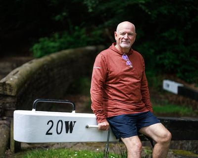 ‘I had sewage in my bath’: row erupts over lock on Huddersfield narrow canal
