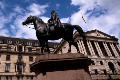 FTSE down as Bank of England keeps interest rates steady