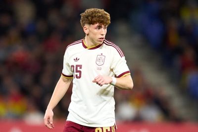 Liverpool unveil first signing of Andoni Iraola era as £35m deal confirmed