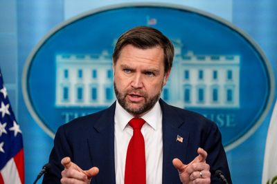 Vance issues stark warning to Israel over criticism of Iran peace deal