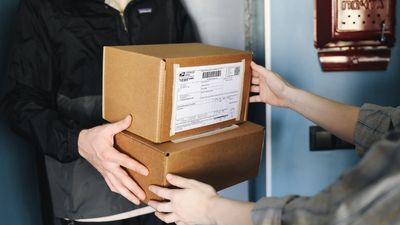 Arizona woman says she ordered keepsake urn from Amazon for her grandmother. But then she opens it: ‘Who are you and what are you?’