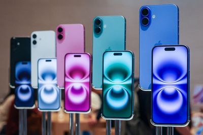 Apple CEO warns of ‘unavoidable’ price increases
