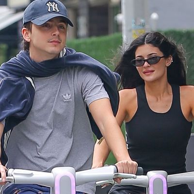 What Sneakers? Freaky Margiela Tabi Flats Are Kylie Jenner's Safety-First Shoe for Citi Biking