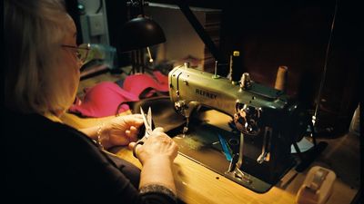 New York luxury brand worn by celebrities is accused of running a sweatshop and stealing over $50,000 in wages from its workers