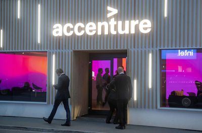 Accenture logs $18 billion Q3 revenue, revenue misses estimates