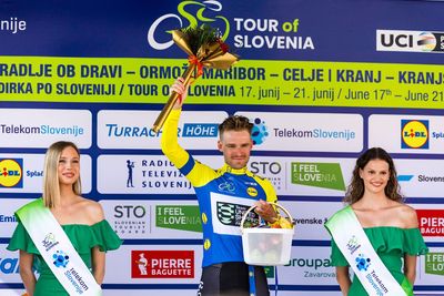 Tour of Slovenia: Dušan Rajović out-sprints Laurence Pithie to win stage 2