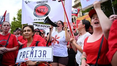 Back to the whiteboard: teachers vote down pay offer
