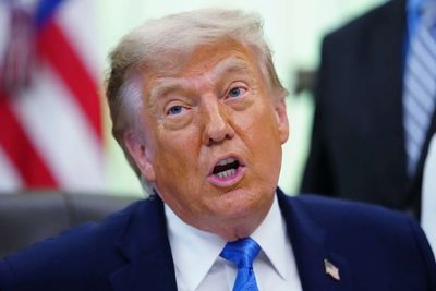 Trump takes final ride on old Air Force One plane, jet gifted by Qatar to join fleet