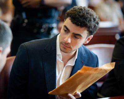Mangione lawyers abandon psychiatric defense over health CEO’s killing