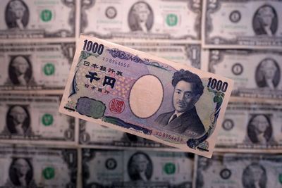 Yen teeters on cusp of 40-year low as BOJ hike fails to stem rout