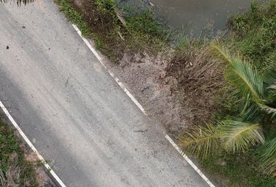 Pattani bomb blast injures five police officers