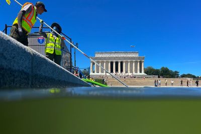 Questions swirl over Trump-linked firm given $1.7M no-bid contract to clean Reflecting Pool water before algae returned