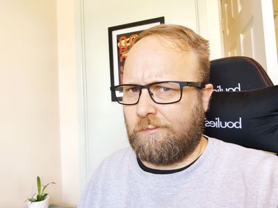 I'm testing a pair of AI glasses and I still haven't dared take them outside because I can't stop feeling like a creep