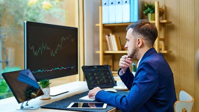 How Global Geopolitics Shape Oil and Gas Investing: What Investors Need to Keep in Mind