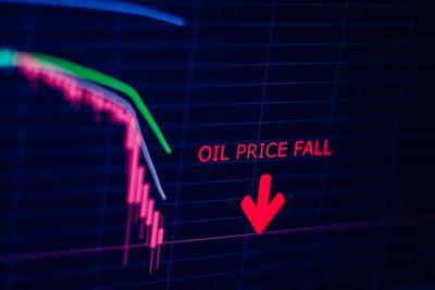 Ceasefire hopes between US and Iran drag oil prices lower: What lies ahead?