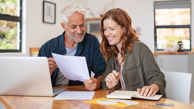 I Asked ChatGPT How Much I’d Need To Save To Retire 5 Years Early — Here’s the Reality Check