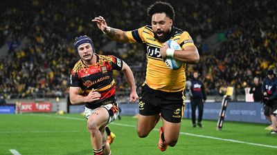 Chiefs blown away by 'Canes in stunning Super decider