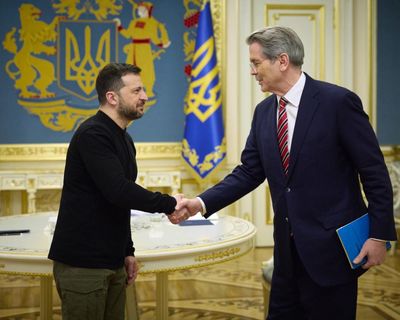 US treasury chief urged Trump not to host ‘Mr Bean on crack’ Zelenskyy, book says